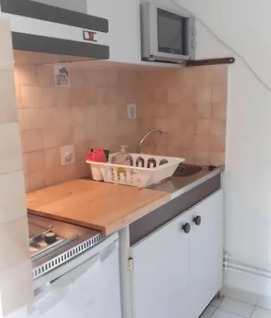 Apartment Superbe Studio, Acces Direct