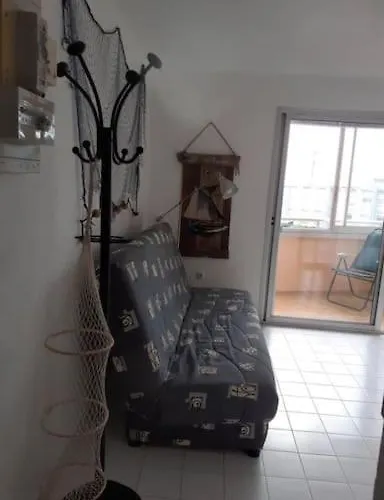 Appartement Superbe Studio, Acces Direct