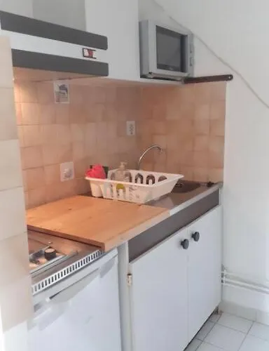 Appartement Superbe Studio, Acces Direct